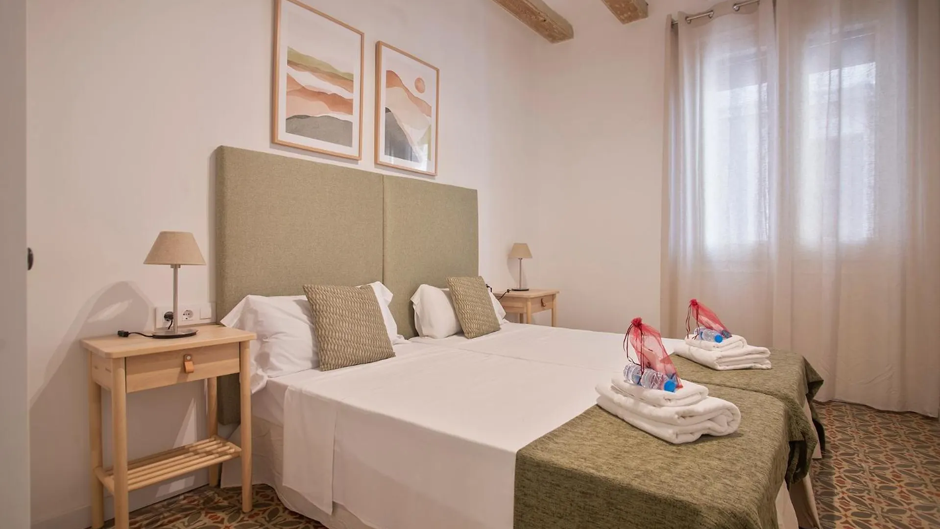 Alcam Colon Daire Barselona İspanya