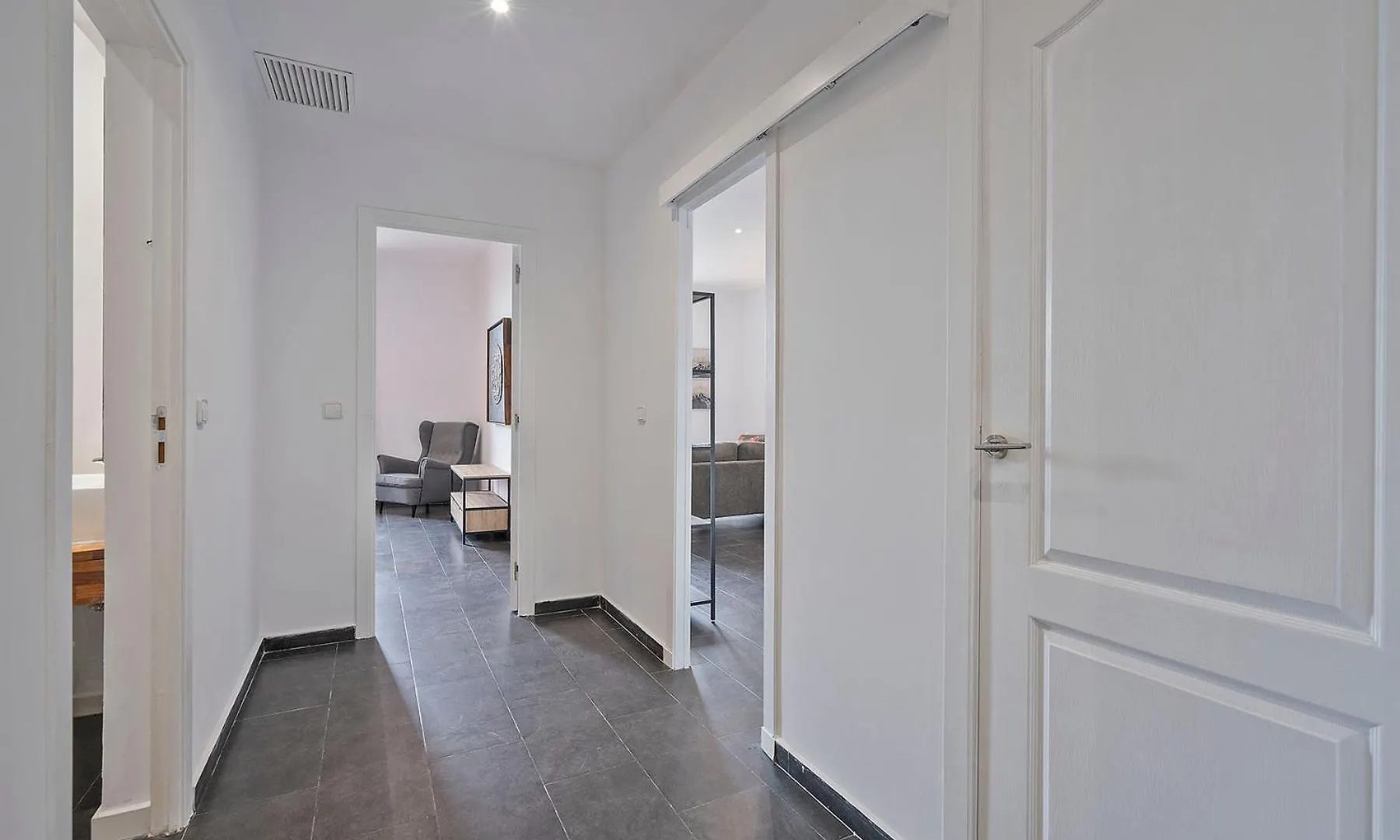 Alcam Colon Daire Barselona İspanya