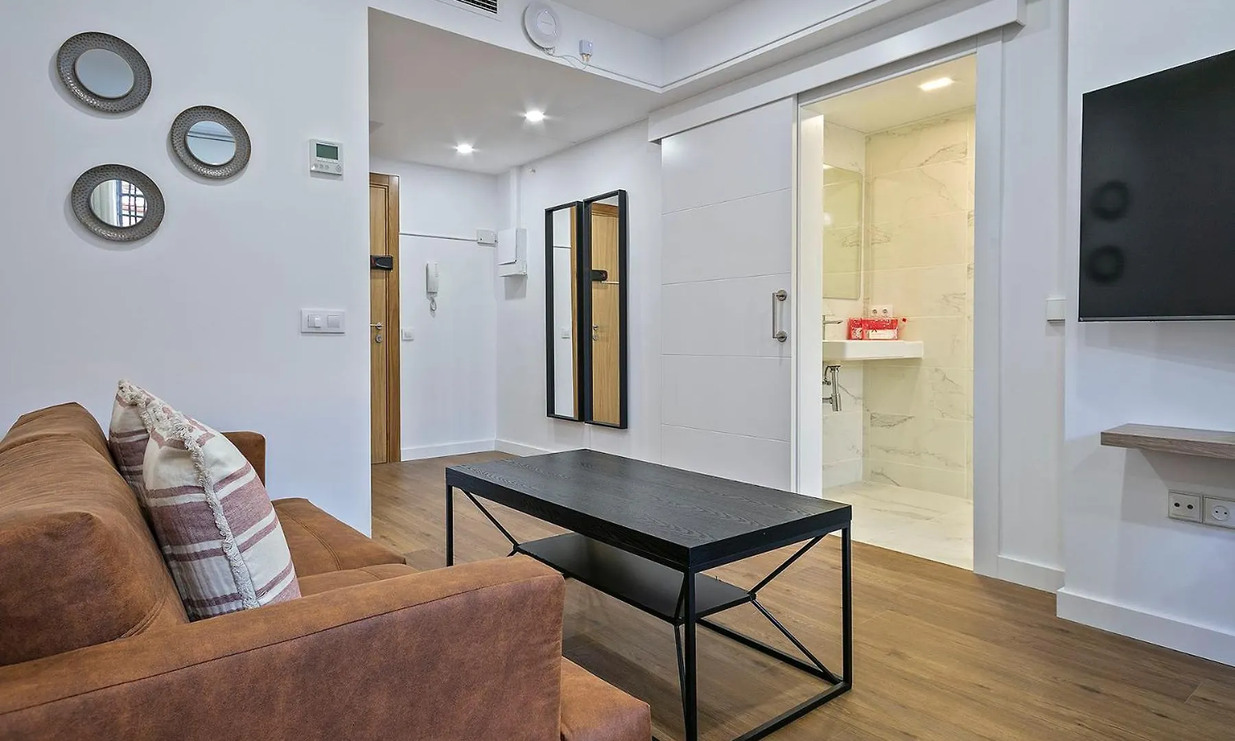 Alcam Colon Daire Barselona İspanya